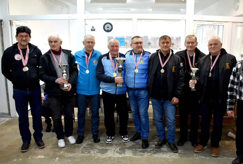 Brodsko-posavska ekipa sudjelovala na 5. turniru braniteljskih udruga u streljaštvu u Požegi
