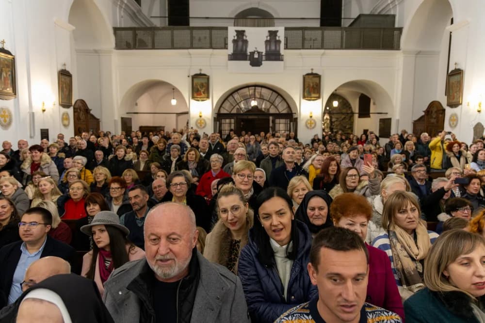 Treća adventska nedjelja u duhu tradicijske glazbe uz Ansambl LADO