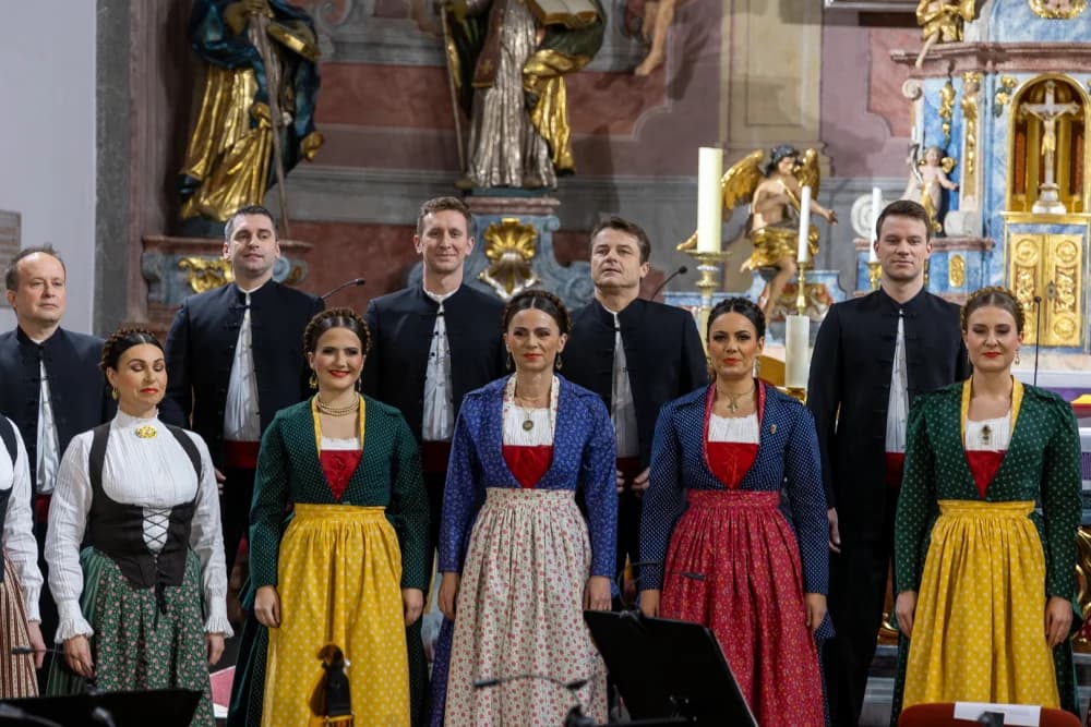 Treća adventska nedjelja u duhu tradicijske glazbe uz Ansambl LADO