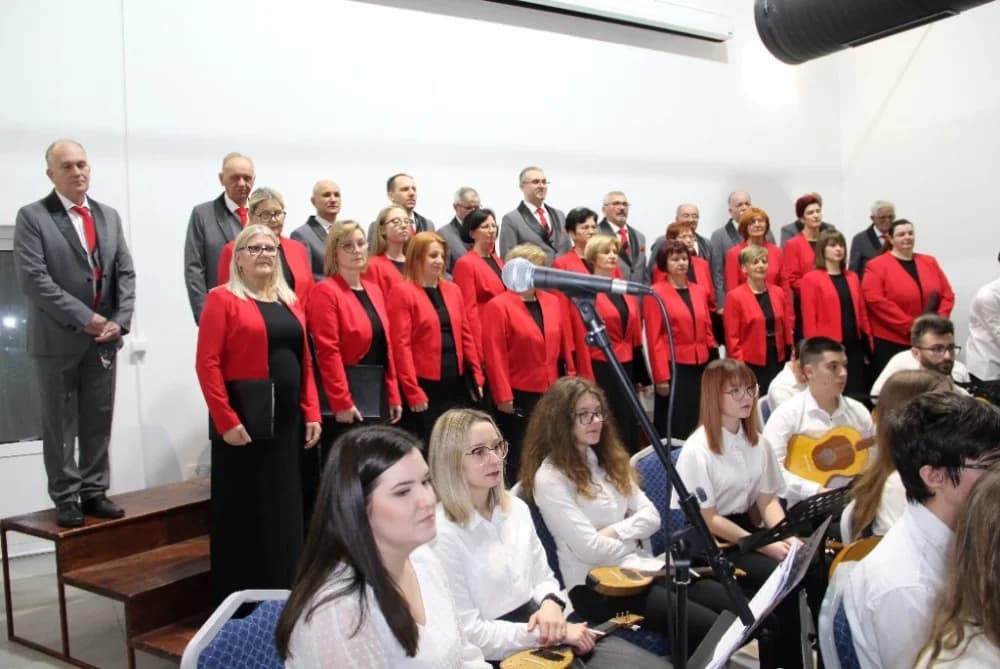 “TOMISLAVCI” U SUSRET BOŽIĆU – Tradicionalni koncert HPD Tomislav Cernik