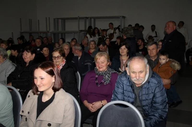 “TOMISLAVCI” U SUSRET BOŽIĆU – Tradicionalni koncert HPD Tomislav Cernik