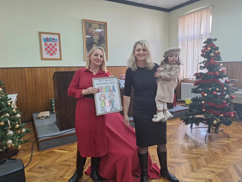 Danas u Domu obrtnika - Božićna čarolija za korisnike u udomiteljskim obiteljima