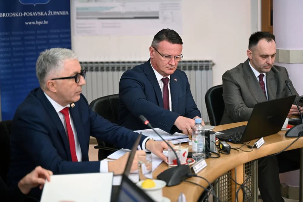 USVOJEN PRORAČUN BRODSKO-POSAVSKE ŽUPANIJE ZA 2025. GODINU ʼTEŽAKʼ 119.291.166,59 EUR-a