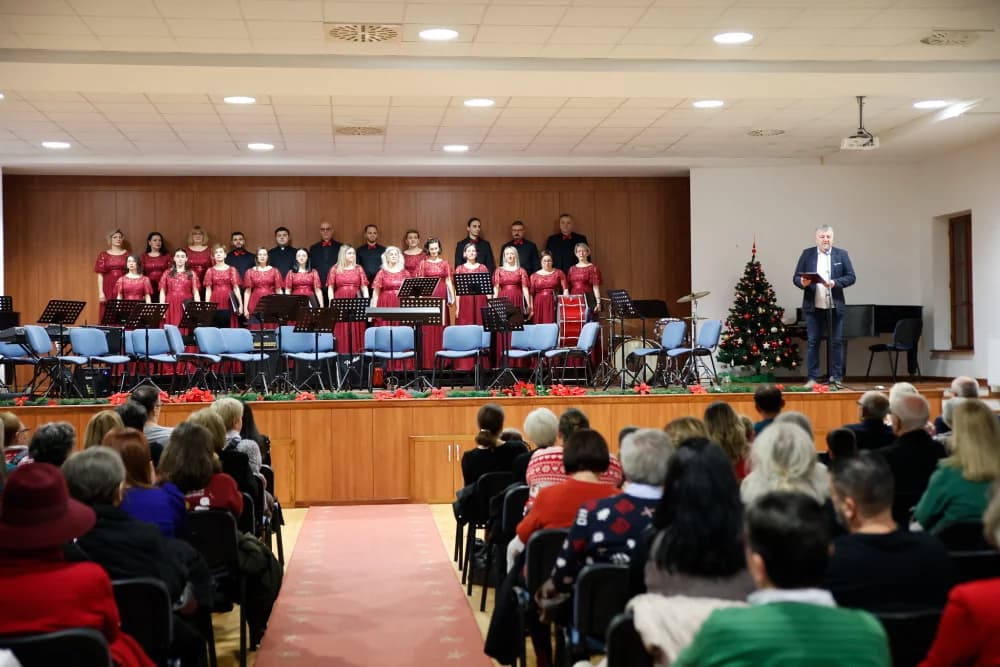 Održan tradicionalni božićni koncert brodskih udruga u Glazbenoj školi