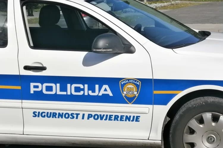 INCIDENT U KAFIĆU: Ponovno reagirala brodska policija