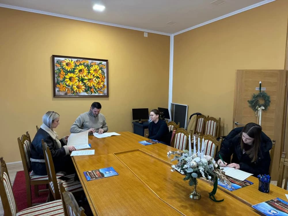 Općina Sibinj stipendira redovne studente -potpisali su ugovore