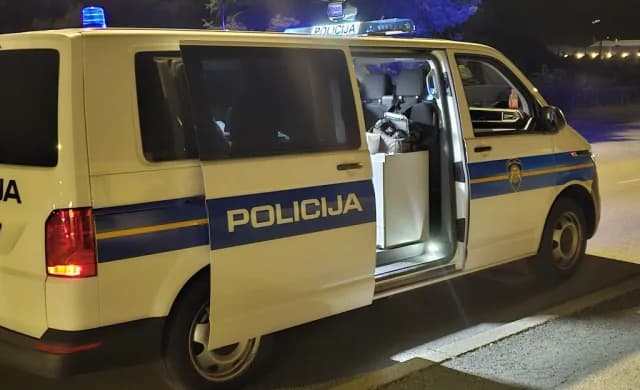 Dvije osobe ozlijeđene u noćašnjoj prometnij nesreći
