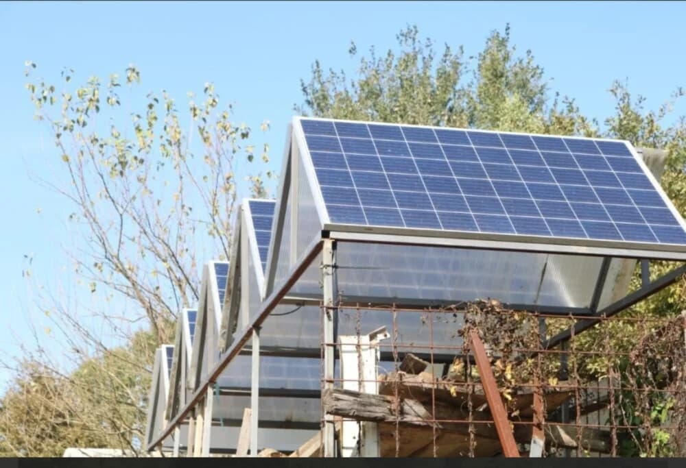 Požeški pčelar Željko Balen prvi je u Hrvatskoj formirao energetski neovisan i samoodrživ pčelinjak