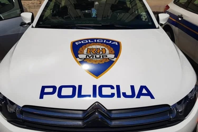 Morala reagirat policija: Ponovno incident na kolodvoru u Sl. Brodu