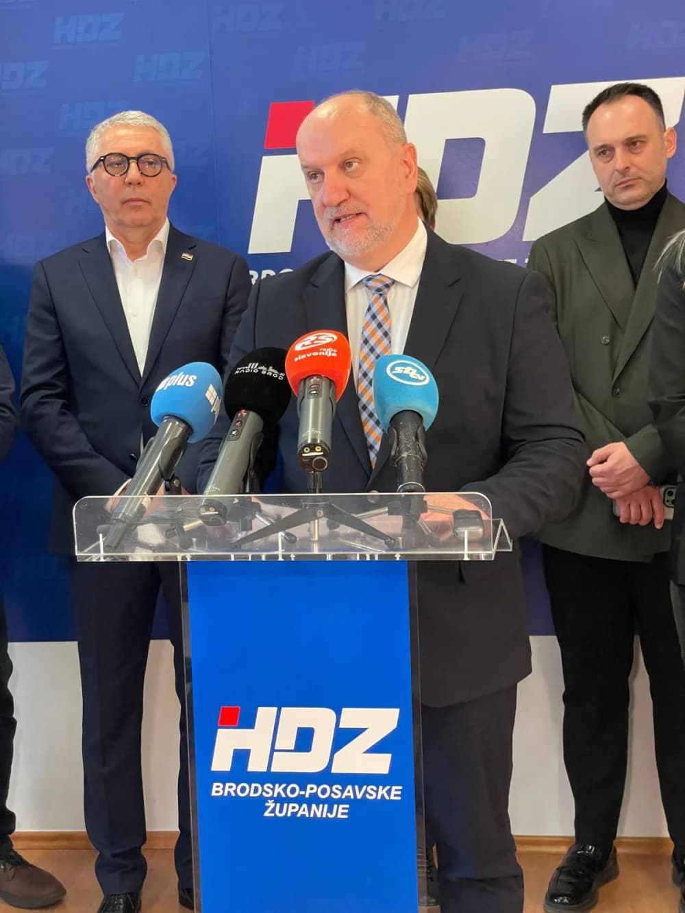 GLAS ZA DRAGANA PRIMORCA JE JEDINI ISPRAVAN IZBOR!