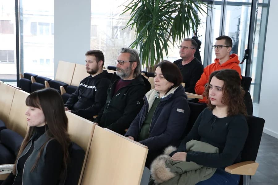 GRAD NOVA GRADIŠKA – potpisani ugovori o stipendiranju učenika i studenata