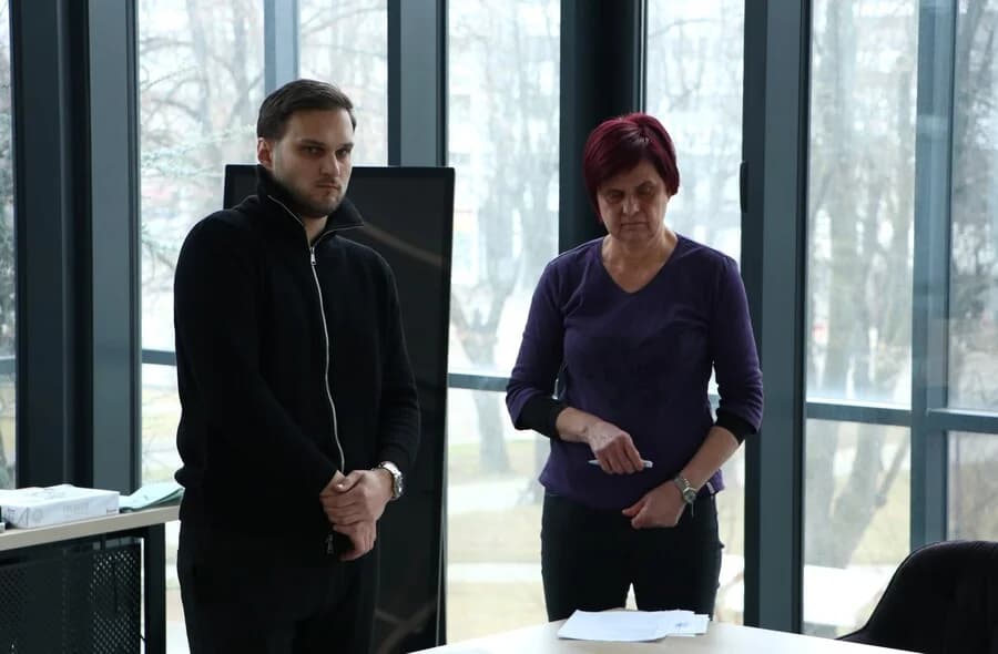 GRAD NOVA GRADIŠKA – potpisani ugovori o stipendiranju učenika i studenata