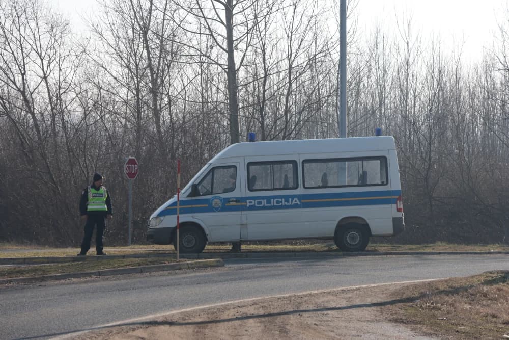 Dvojac uhićen za kazneno djelo teške krađe