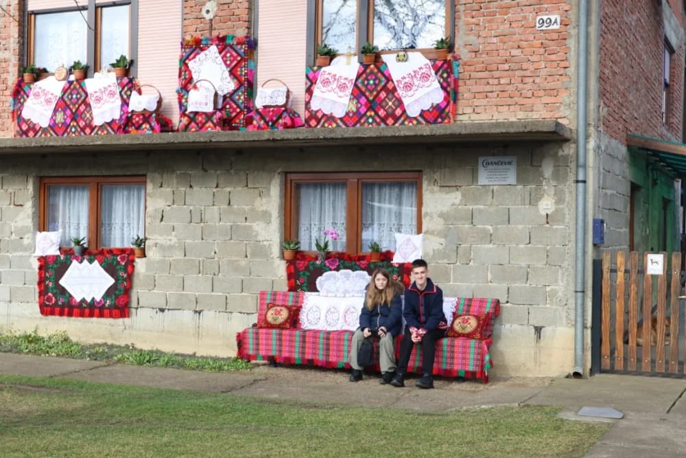 (VELIKA FOTOGALERIJA) Više od 90 jahača na 4. Pokladnom jahanju kroz sela Zbjeg i Šumeće na području općine Bebrina