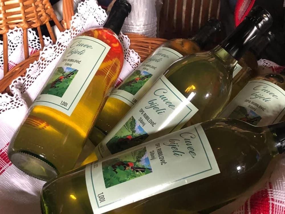 Vinobus posjetio općinu Sibinj