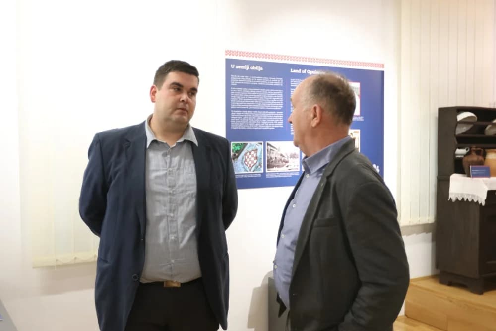 Vrijednim i marljivim čuvarima baštine dodijeljene nagrade „Suncokret ruralnog turizma“ - župan Marušić upriličio za njih prijem