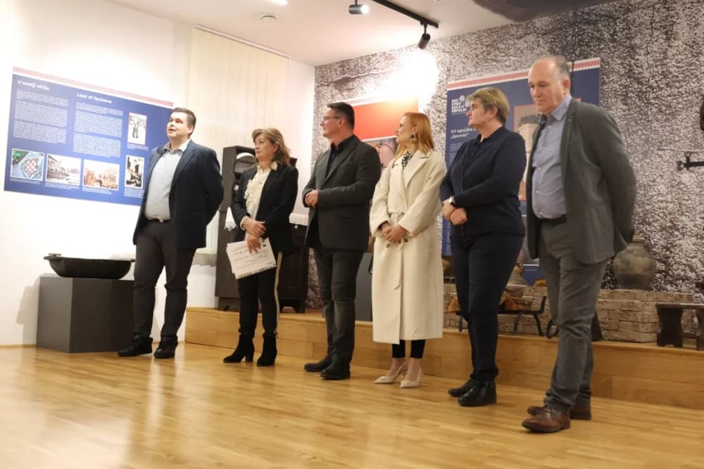 Vrijednim i marljivim čuvarima baštine dodijeljene nagrade „Suncokret ruralnog turizma“ - župan Marušić upriličio za njih prijem