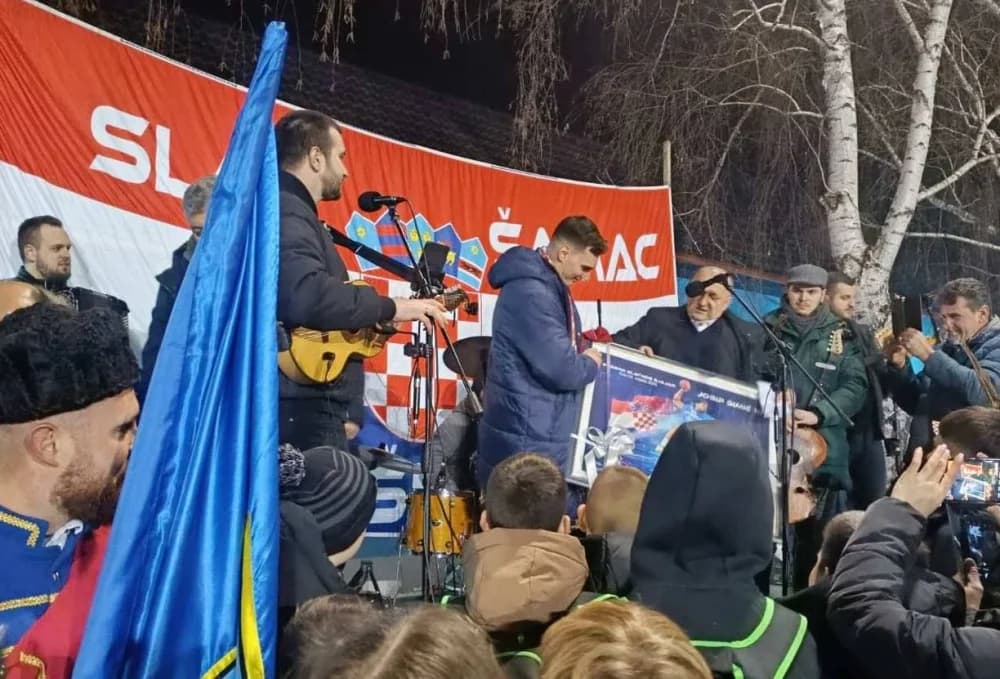 DOČEK JOSIPA ŠIMIĆA U RODNOM MJESTU ZA PAMĆENJE - Ovako su mještani Kruševice dočekali svog svjetskog viceprvaka!