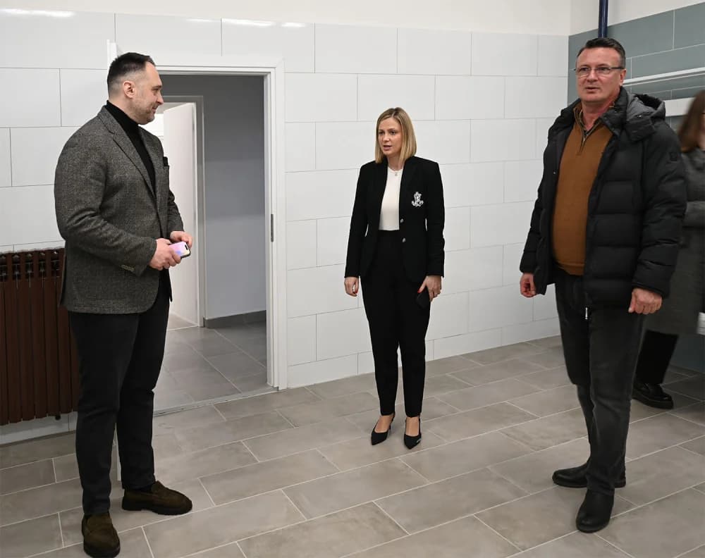 Županiv obilazak obrazovnih ustanova: Brodsko–posavska županija osnivač je 23 osnovne i deset srednjih škola