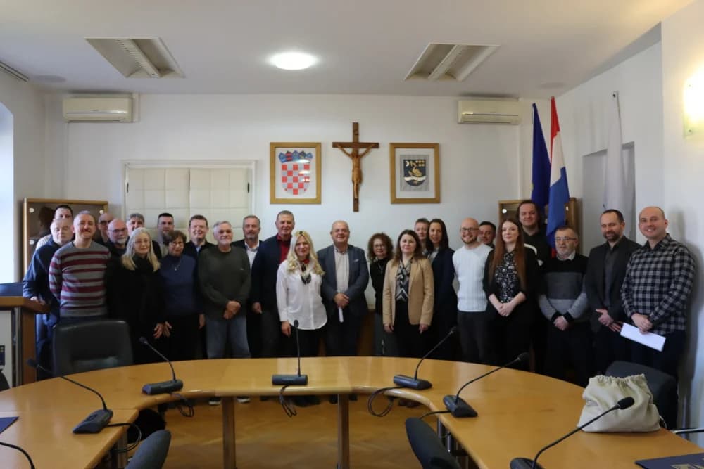 Potpisani ugovori za financiranje javnih potreba u kulturi Grada Slavonskog Broda