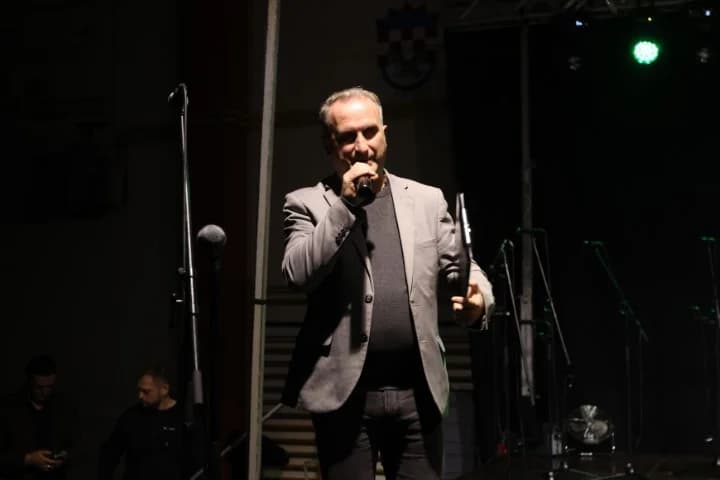 Uz Maju Šuput u Sibinju nastupilo više KUD-ova u prigodi obilježavanja Dana općine i Dana Osnovne škole Sibinjskih žrtava