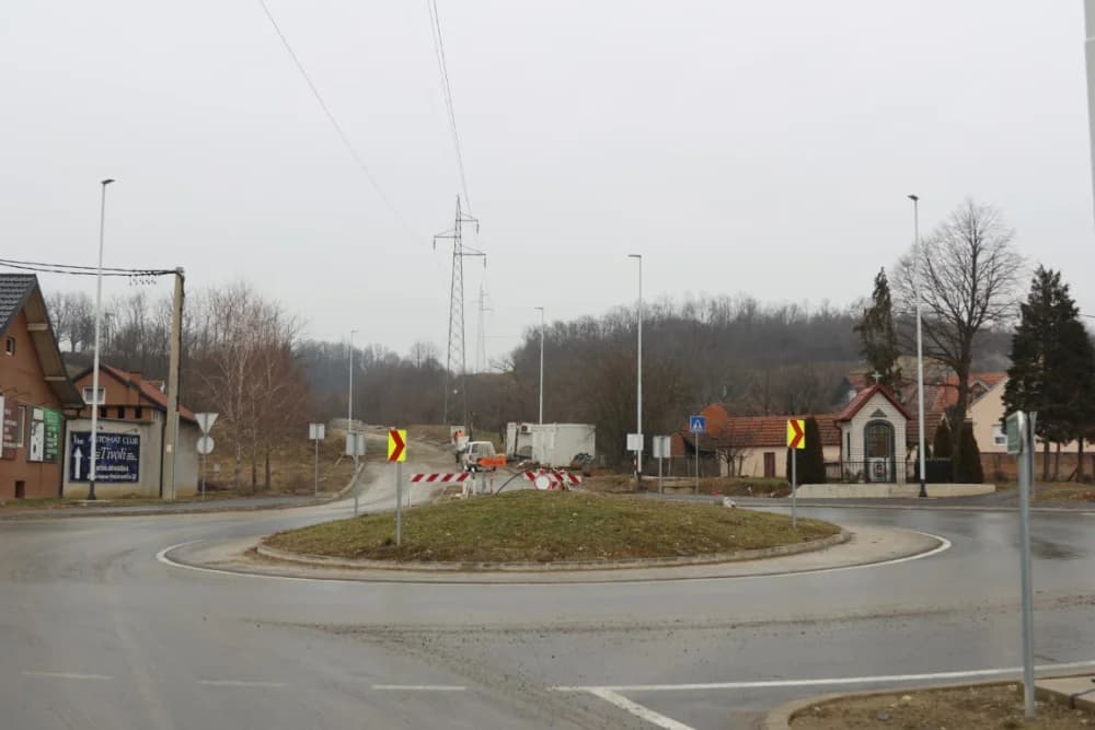 Do sredine ljeta bit će gotovi radovi na rekonstrukciji ceste Baćindol - Rešetari!