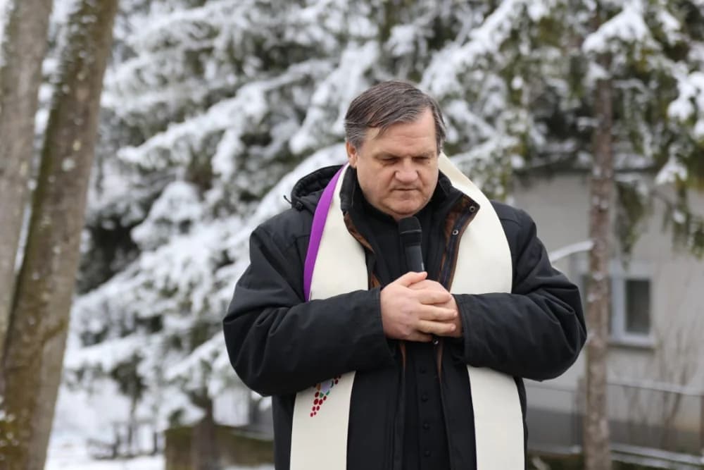 Trkači od najmlađih do najstarijih generacija sudjelovali na 11. polumaratonu “Putevima sibinjskih žrtava” okupio
