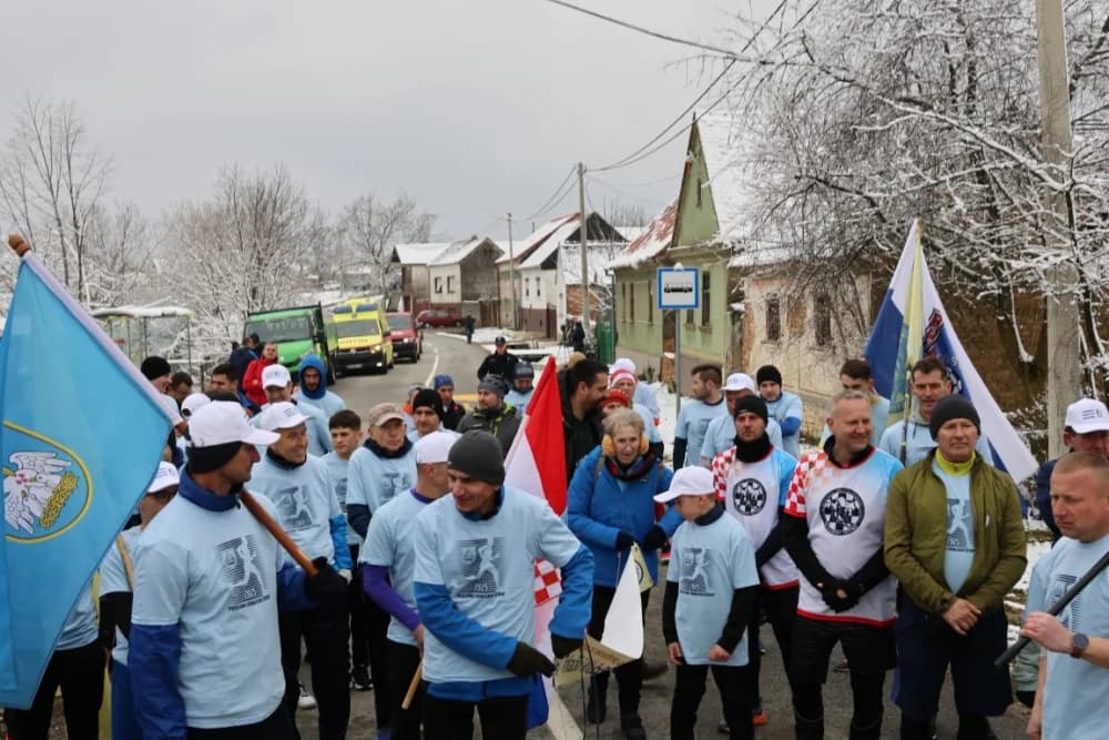 Trkači od najmlađih do najstarijih generacija sudjelovali na 11. polumaratonu “Putevima sibinjskih žrtava” okupio
