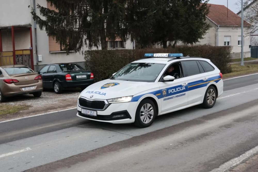 Trkači od najmlađih do najstarijih generacija sudjelovali na 11. polumaratonu “Putevima sibinjskih žrtava” okupio