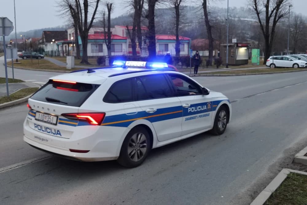 Trkači od najmlađih do najstarijih generacija sudjelovali na 11. polumaratonu “Putevima sibinjskih žrtava” okupio