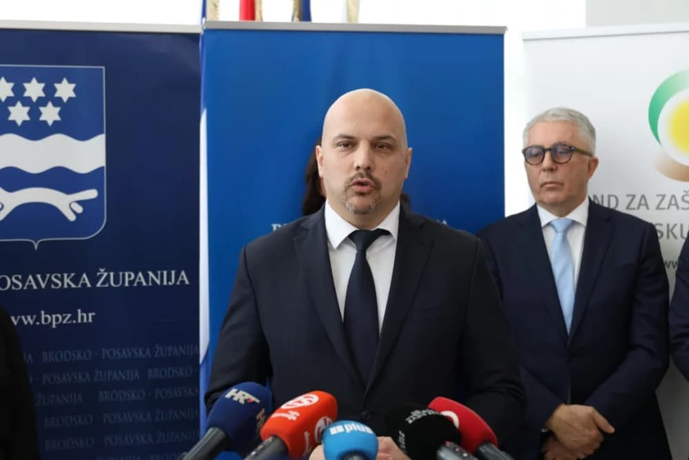 Uručen ugovor za Projekt „Izgradnja pretovarnih stanica u obuhvatu Regionalnog centra za gospodarenje otpadom Šagulje“