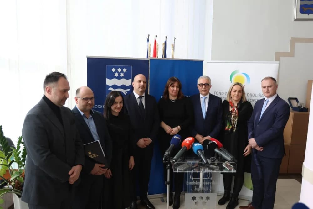 Uručen ugovor za Projekt „Izgradnja pretovarnih stanica u obuhvatu Regionalnog centra za gospodarenje otpadom Šagulje“