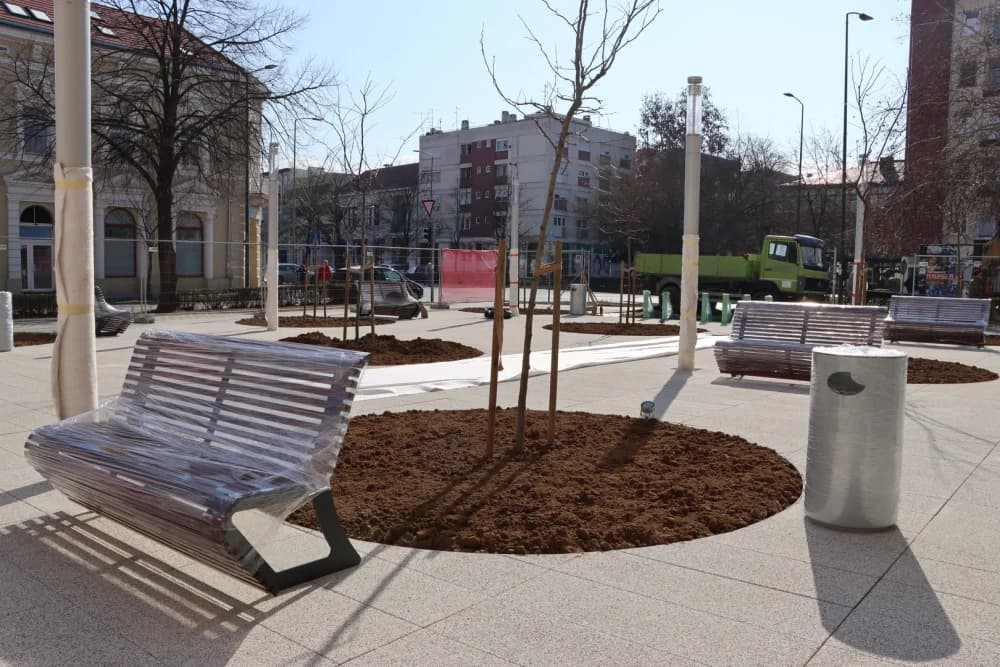 Trg Cipelić uskoro potpuno spreman za ugodne šetnje i uživanje