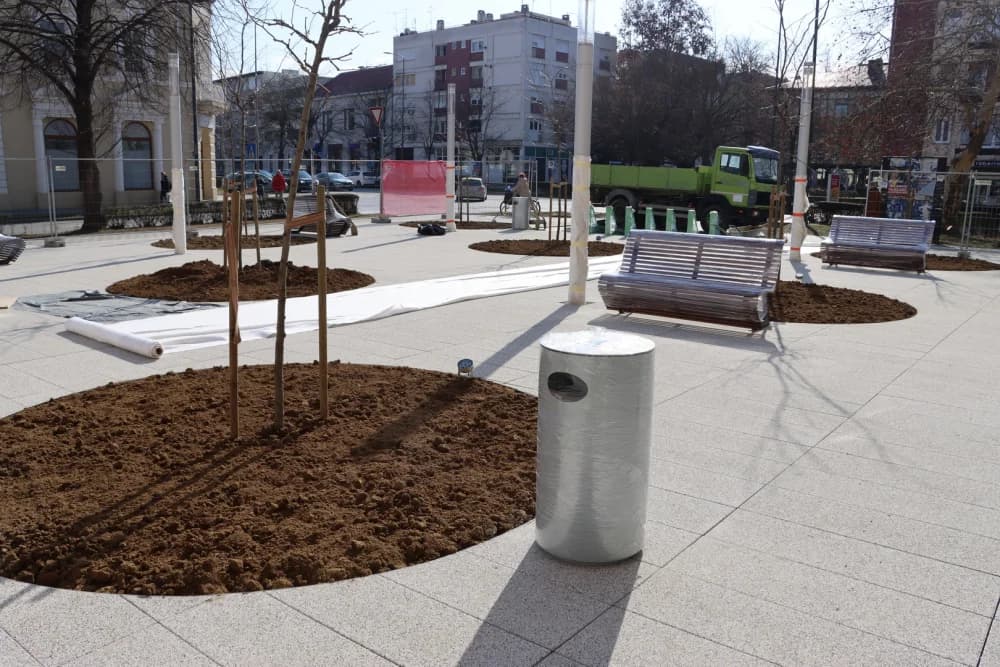 Trg Cipelić uskoro potpuno spreman za ugodne šetnje i uživanje