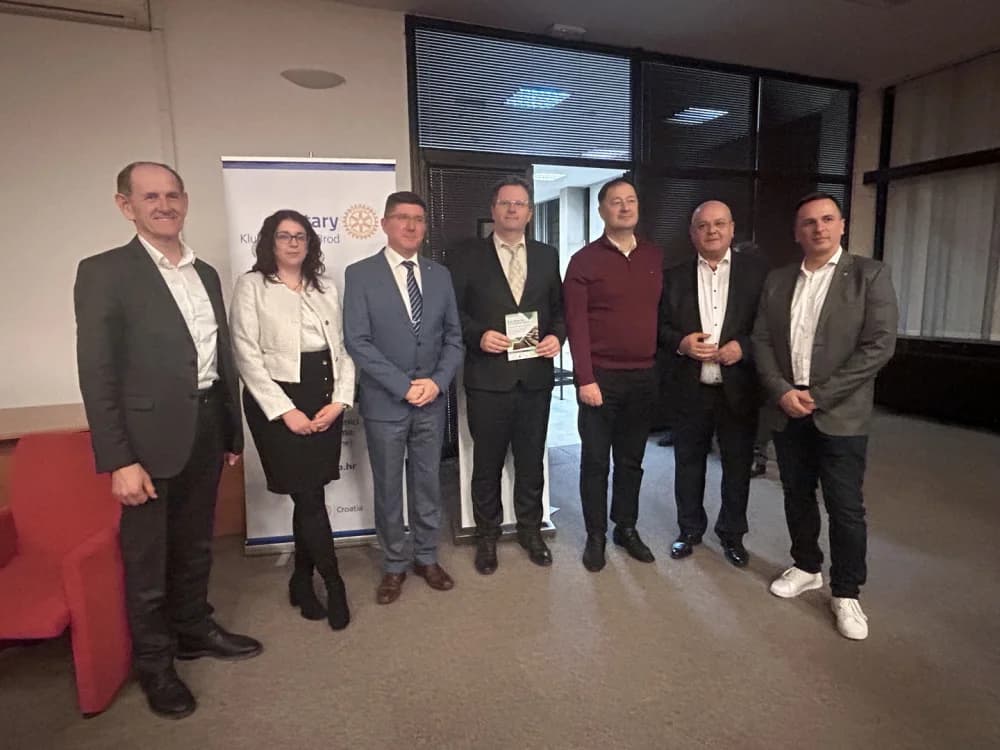Održana važna tribina Čist zrak za Slavonski Brod