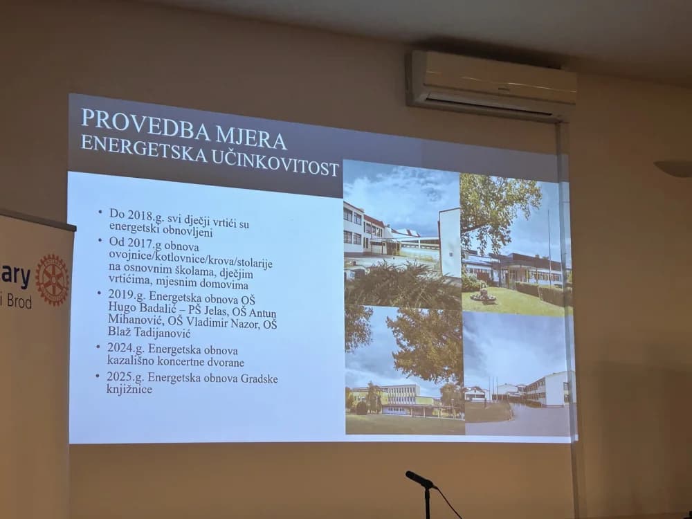 Održana važna tribina Čist zrak za Slavonski Brod