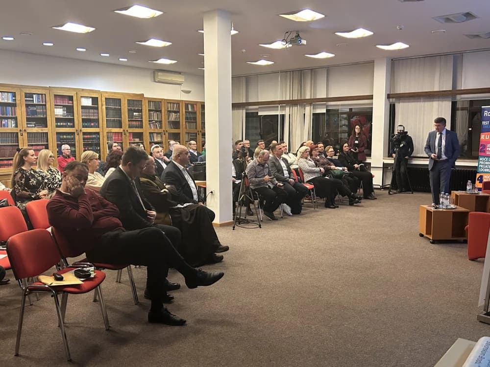 Održana važna tribina Čist zrak za Slavonski Brod