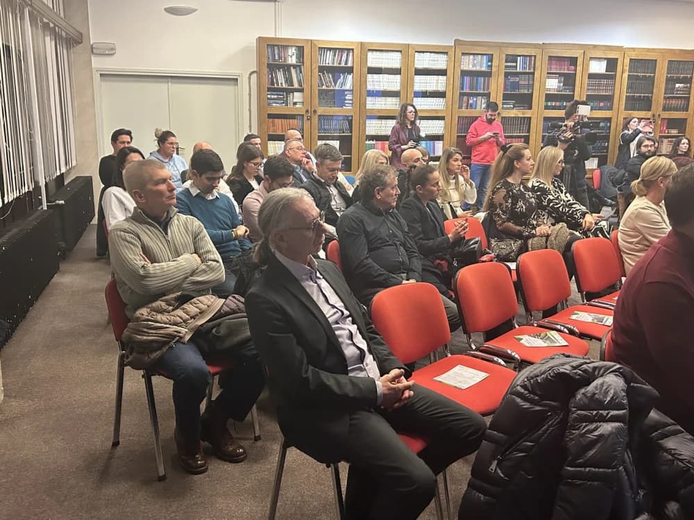 Održana važna tribina Čist zrak za Slavonski Brod