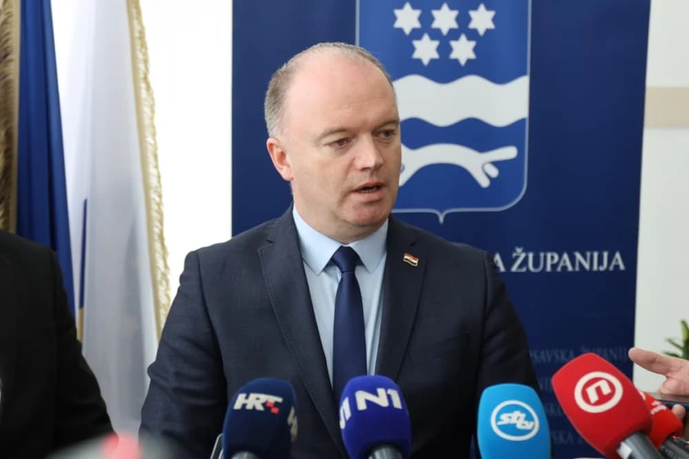 Kapa do poda načelnicima, gradonačelnicima i županu: ʼOni se trude za ostanak i opstanak ljudi u svojim krajevimaʼ