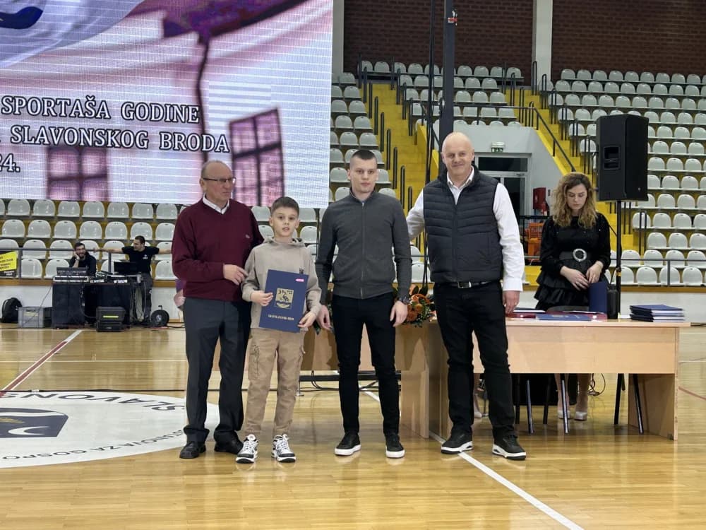 Proglašeni najuspješniji sportaši s područja grada Sl. Broda u 2024. godini