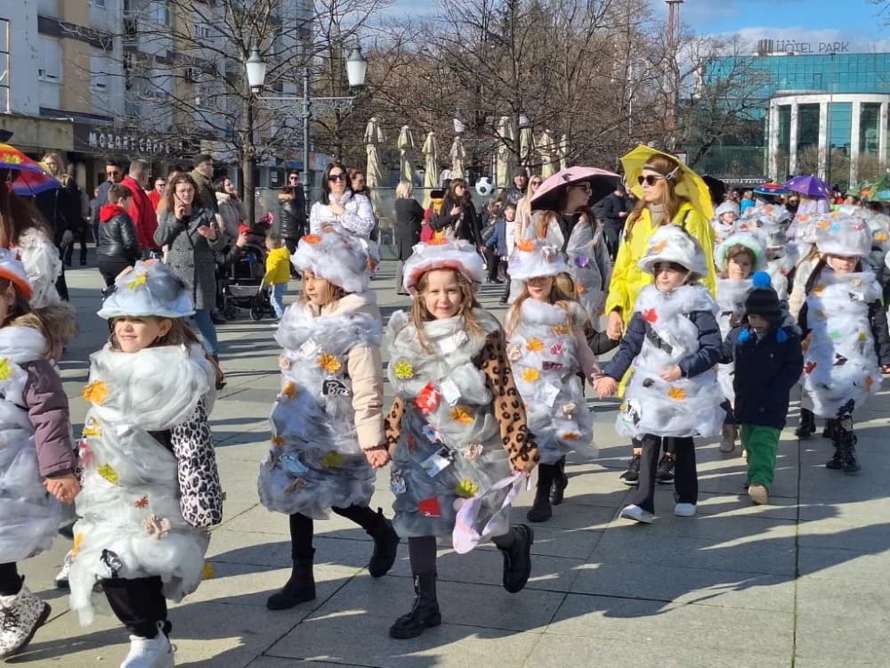 /VELIKA FOTOGALERIJA/ 27. Dječje pokladne svečanosti okupile male i velike građane u veseloj atmosferi