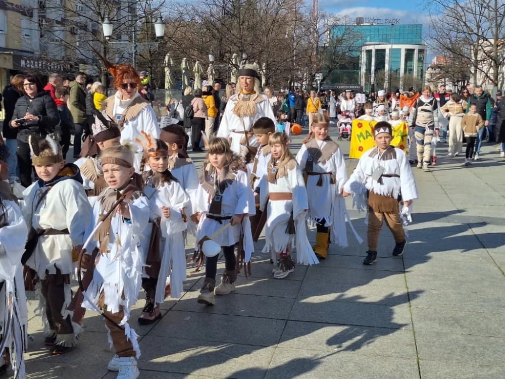 /VELIKA FOTOGALERIJA/ 27. Dječje pokladne svečanosti okupile male i velike građane u veseloj atmosferi