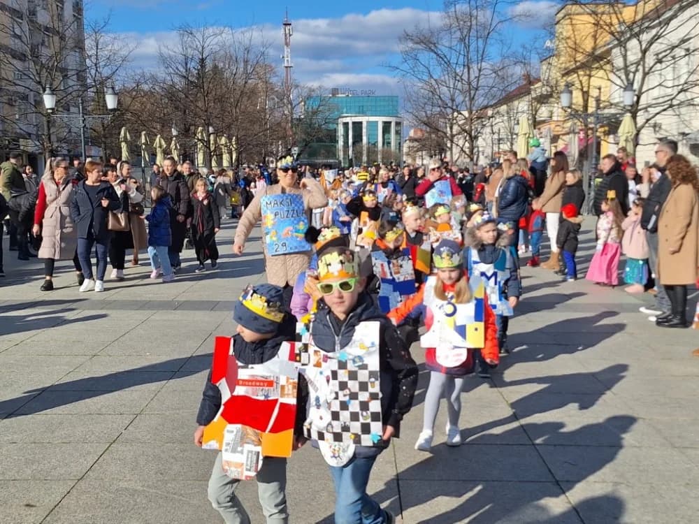 /VELIKA FOTOGALERIJA/ 27. Dječje pokladne svečanosti okupile male i velike građane u veseloj atmosferi