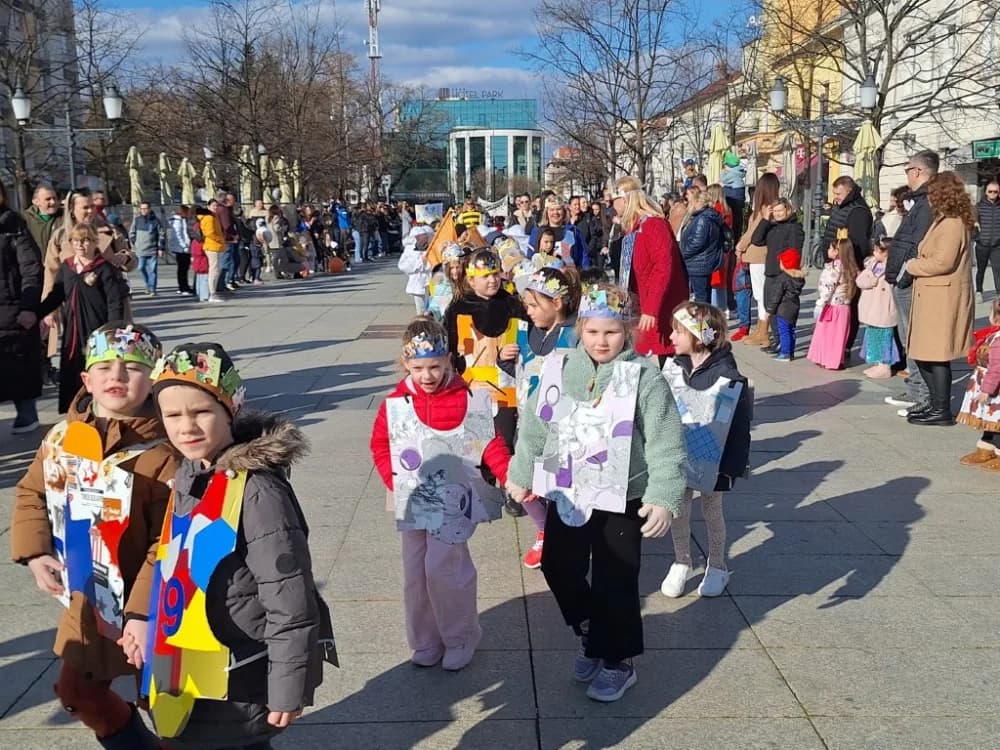 /VELIKA FOTOGALERIJA/ 27. Dječje pokladne svečanosti okupile male i velike građane u veseloj atmosferi