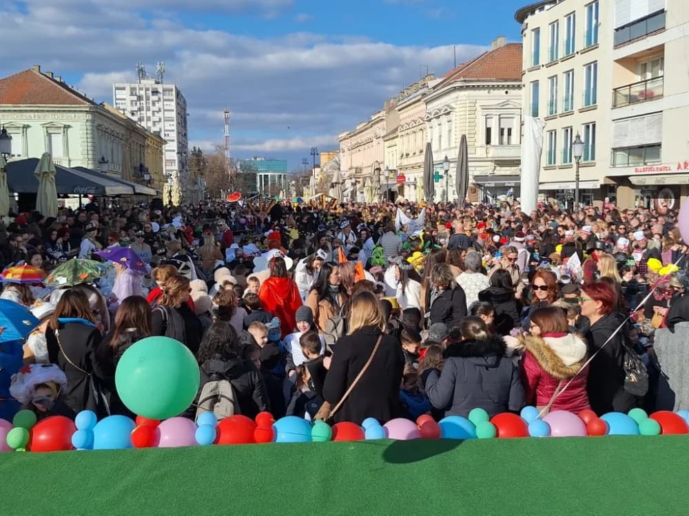 /VELIKA FOTOGALERIJA/ 27. Dječje pokladne svečanosti okupile male i velike građane u veseloj atmosferi