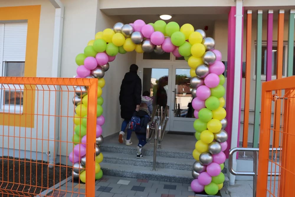 Prvi put u jednom danu otvorena dva dječja vrtića u Sl. Brodu