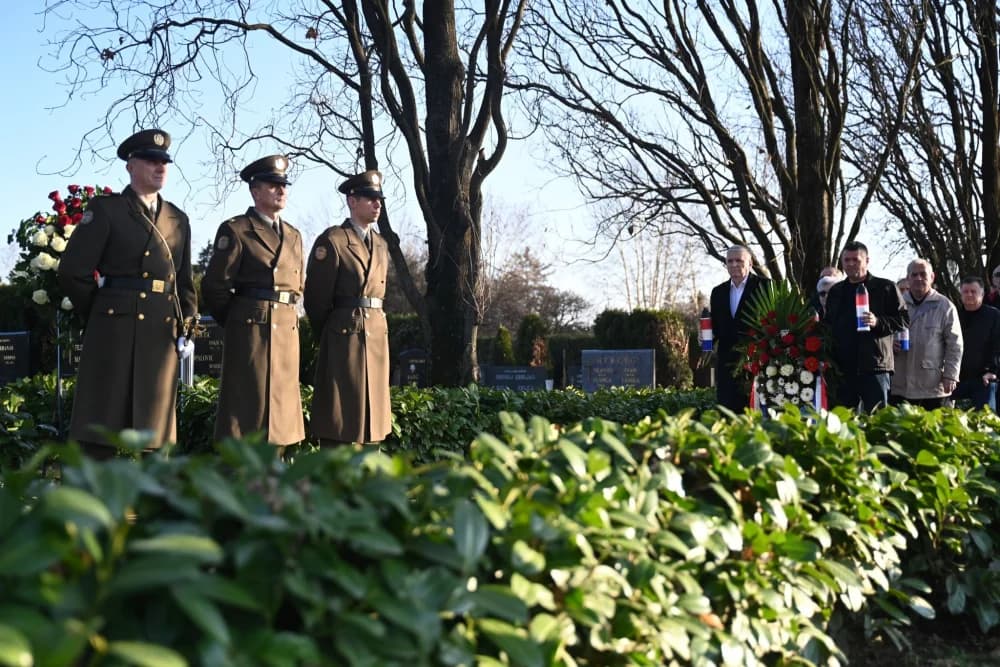 Iskazana počast poginulim pripadnicima 101. bosansko-brodske brigade HVO-a u prigodi njene 33. obljetnice