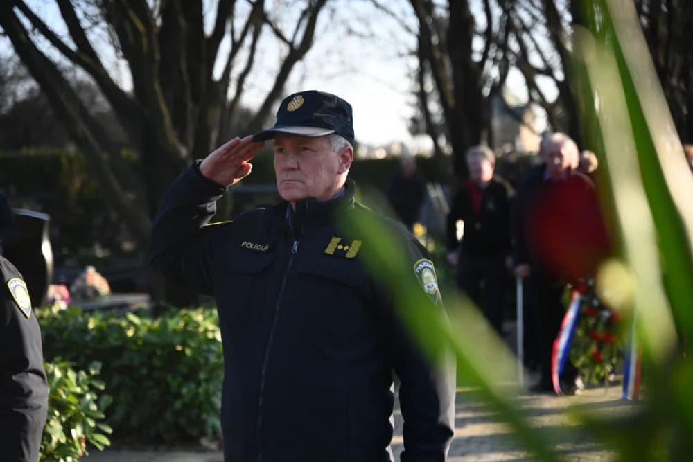 Iskazana počast poginulim pripadnicima 101. bosansko-brodske brigade HVO-a u prigodi njene 33. obljetnice