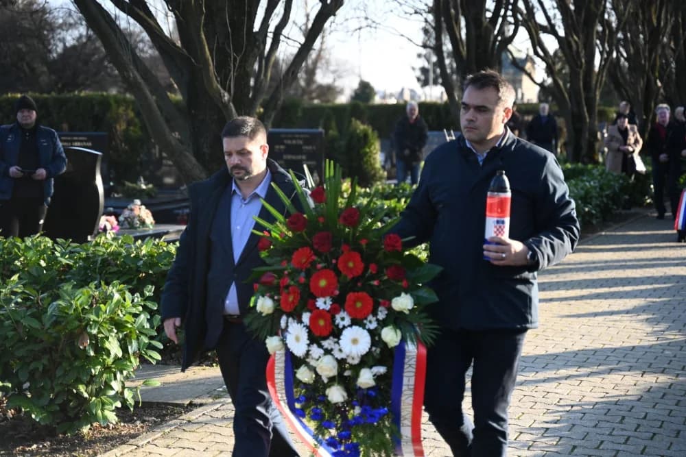 Iskazana počast poginulim pripadnicima 101. bosansko-brodske brigade HVO-a u prigodi njene 33. obljetnice