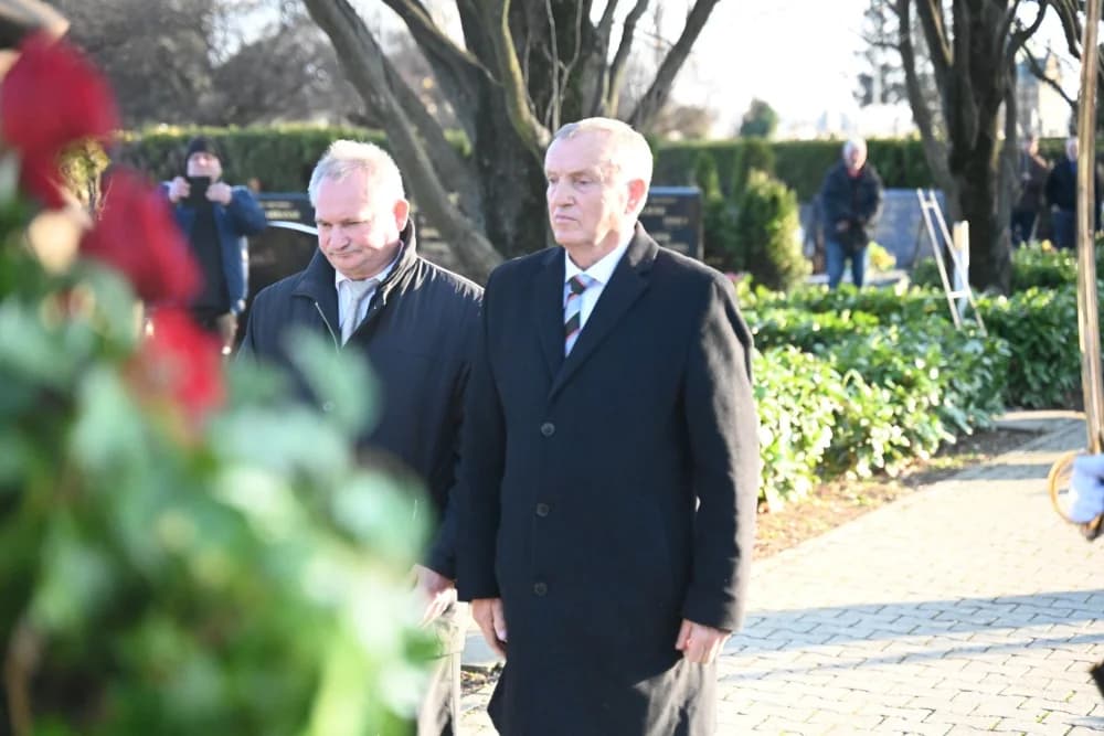 Iskazana počast poginulim pripadnicima 101. bosansko-brodske brigade HVO-a u prigodi njene 33. obljetnice